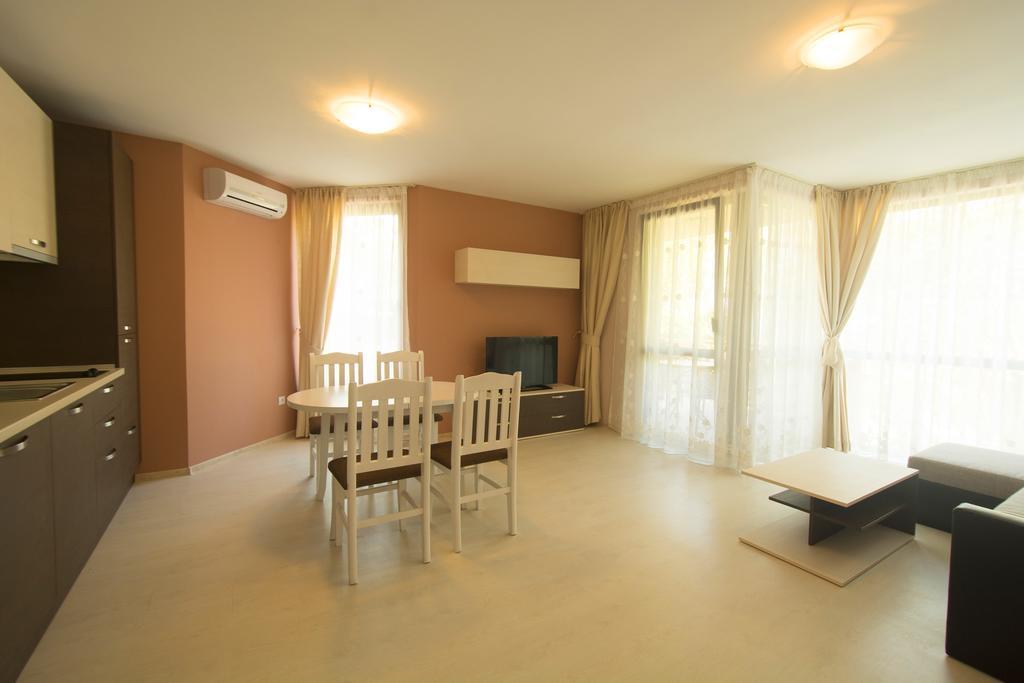 Holiday Village Lozenets Esterno foto