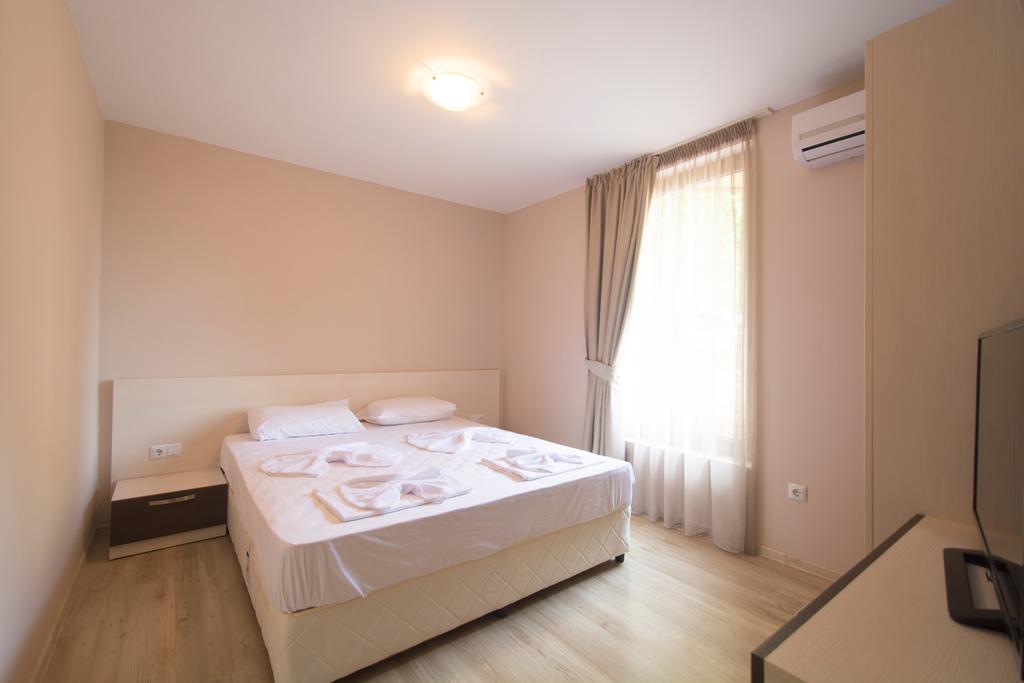 Holiday Village Lozenets Esterno foto