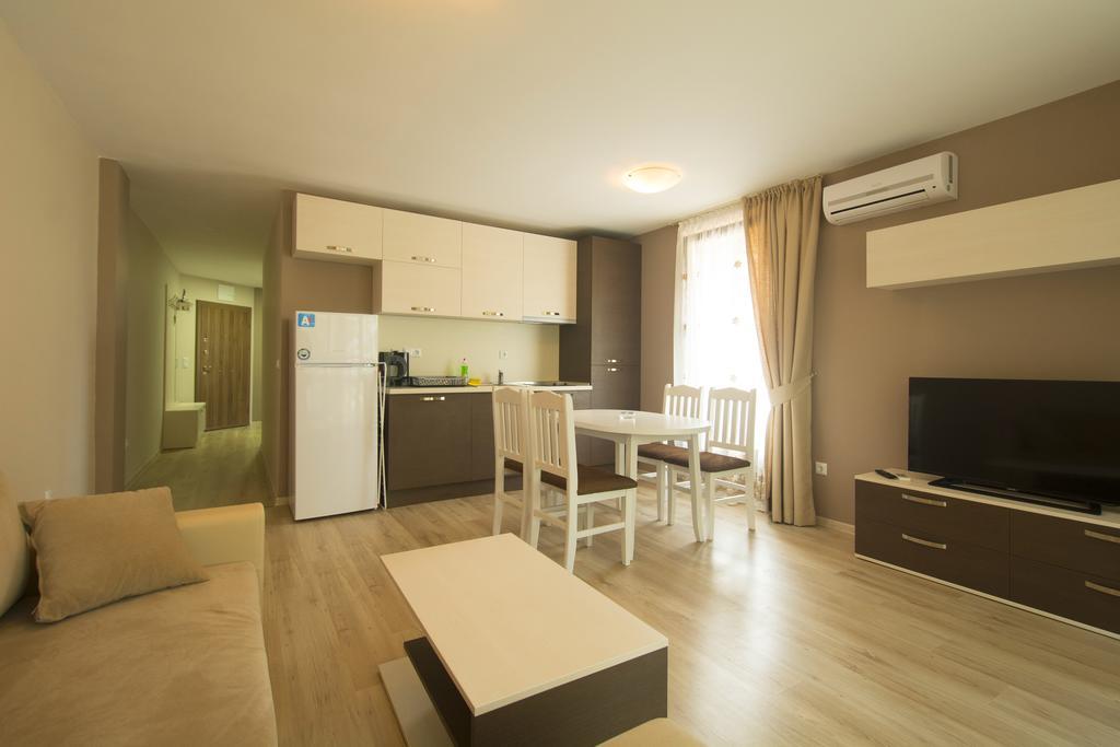 Holiday Village Lozenets Esterno foto